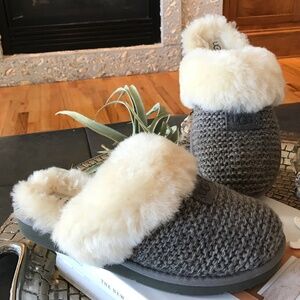 UGG GREY KNIT SLIPPERS
